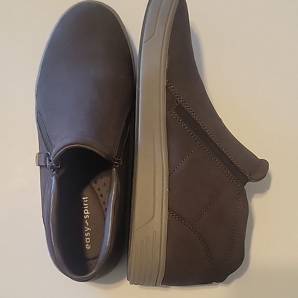 Easy Spirit Slip-On/Zip Up Booties - Picture 4 of 4